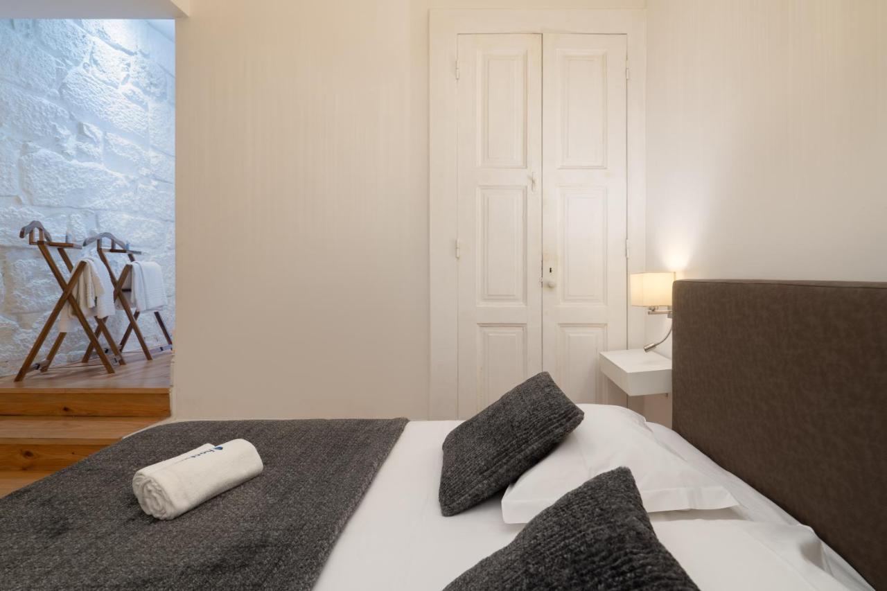 Host Wise - Homely Noble Flats - Garden & Jacuzzi Apartamento