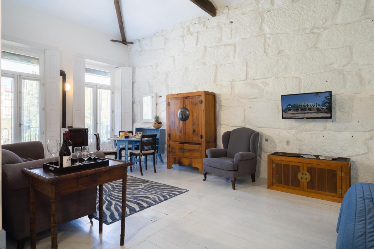 Host Wise - Homely Noble Flats - Garden & Jacuzzi Porto