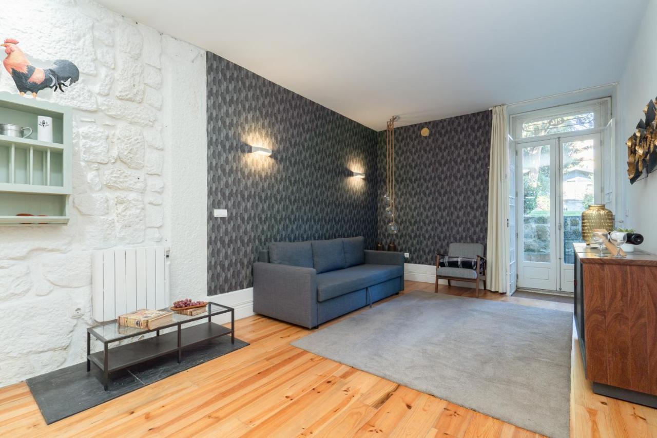 Host Wise - Homely Noble Flats - Garden & Jacuzzi * Porto